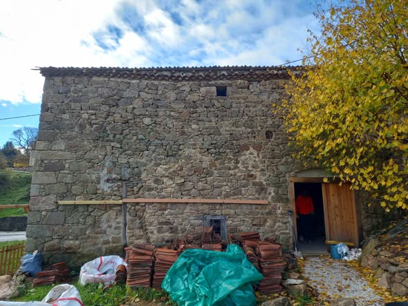 Façade avant création de la terrasse bois